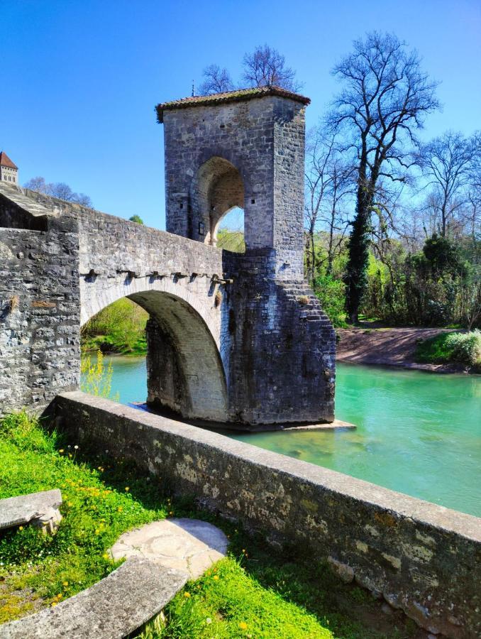 Entre Galets Sauveterre-de-Bearn Exterior foto